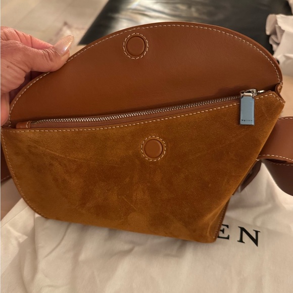 Alexander MQueen T-Bar Sling Bag in Tan suede - Picture 9 of 15